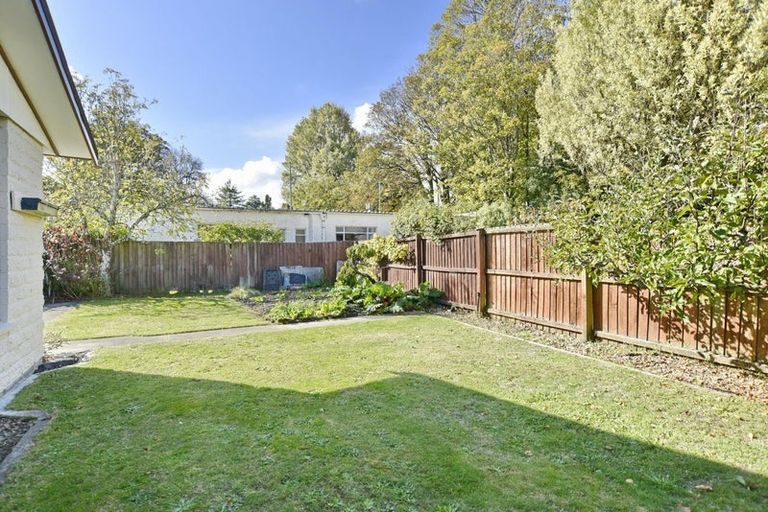 Photo of property in 40 Riverlaw Terrace, Saint Martins, Christchurch, 8022