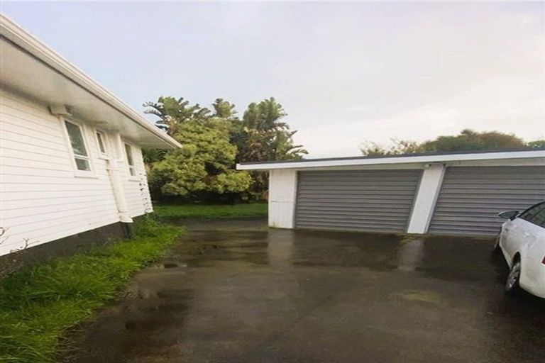 Photo of property in 4 Mountbatten Place, Papakura, 2110