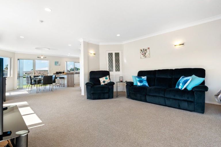 Photo of property in 28 Ngahere Street, Otumoetai, Tauranga, 3110