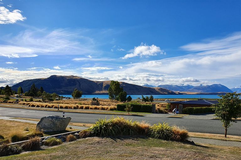 Photo of property in 12 Lochinver Avenue, Lake Tekapo, 7999