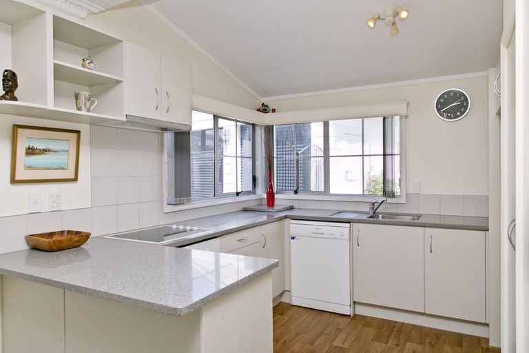 Photo of property in 9 Greenwich Street, Richmond Heights, Taupo, 3330