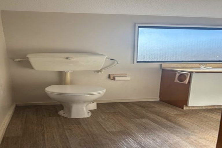 Photo of property in 4/19 Grove Road, Addington, Christchurch, 8024