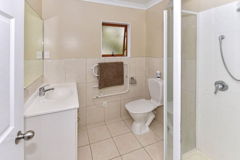 Photo of property in 63c Redoubt Road, Goodwood Heights, Auckland, 2105