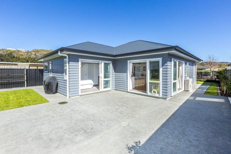 Photo of property in 9 Don Griffin Grove, Trentham, Upper Hutt, 5018