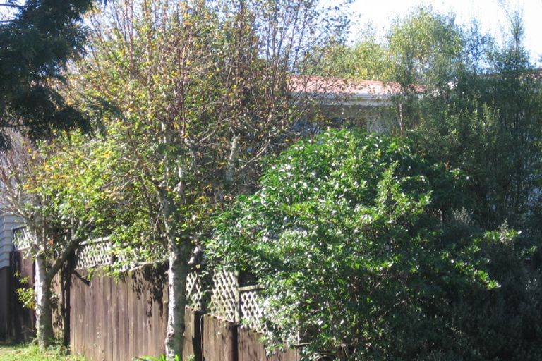 Photo of property in 6 Willowbrook Place, Titirangi, Auckland, 0604