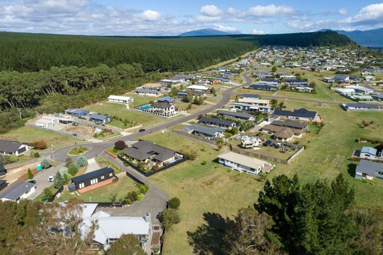 Photo of property in 194 Parekaawa Drive, Motuoapa, 3382