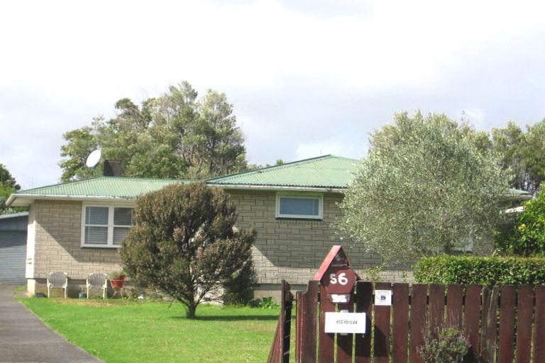 Photo of property in 56 Fairdene Avenue, Henderson, Auckland, 0610