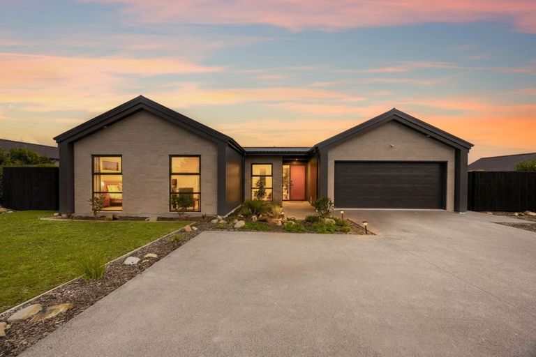 Photo of property in 9 Johnson Place, Stillwater, Silverdale, 0993