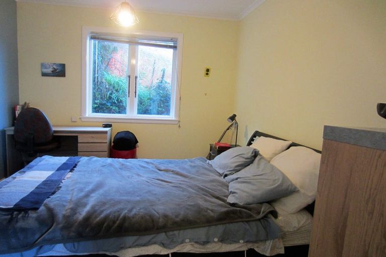 Photo of property in 49 London Road, Korokoro, Lower Hutt, 5012