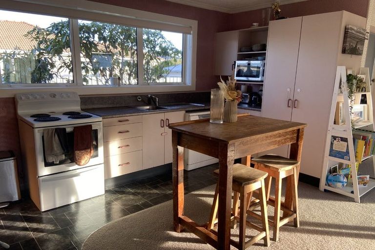 Photo of property in 136 Mackenzie Street, Winton, 9720
