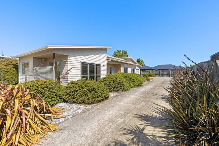 Photo of property in 3 Mcrae Gardens, Kaikoura Flat, Kaikoura, 7371