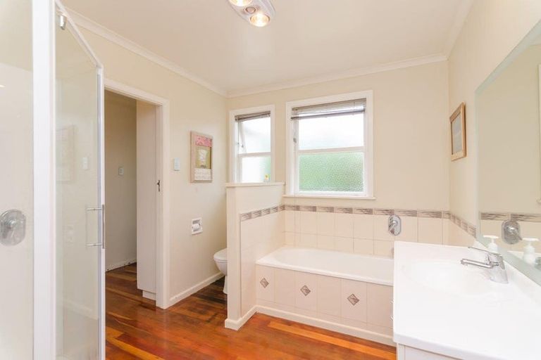 Photo of property in 39 East Street, Greytown, 5712