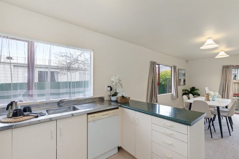 Photo of property in 45a Leighton Avenue, Waiwhetu, Lower Hutt, 5010