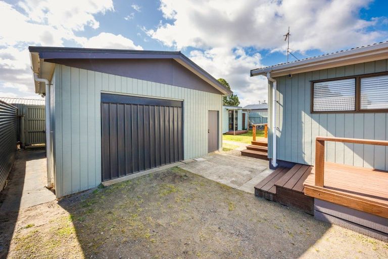 Photo of property in 65 Himatangi Street, Himatangi Beach, Foxton, 4891