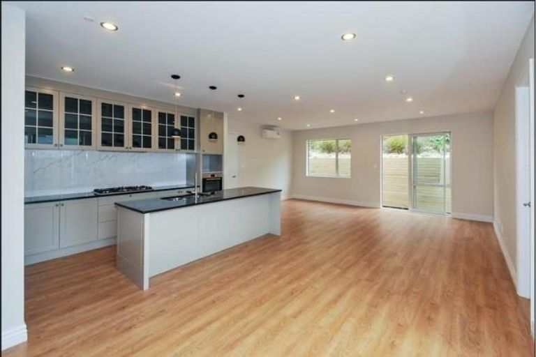 Photo of property in 27 Caldera Drive, Long Bay, Auckland, 0630