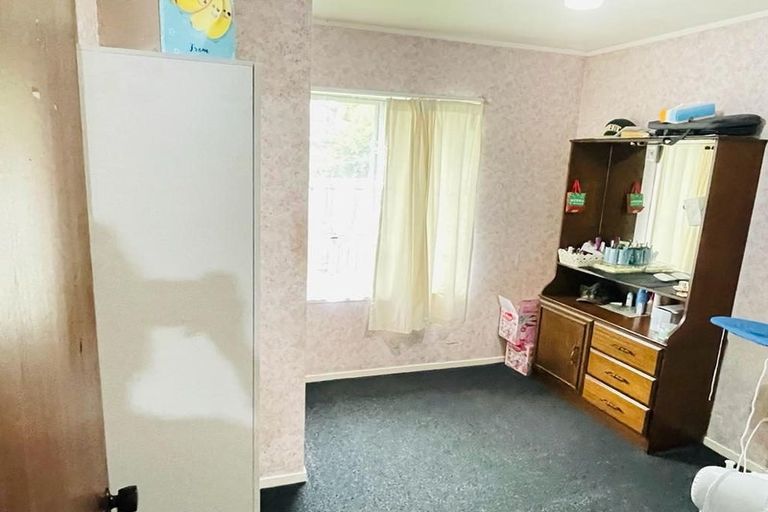 Photo of property in 37 Oakfield Crescent, Pukete, Hamilton, 3200