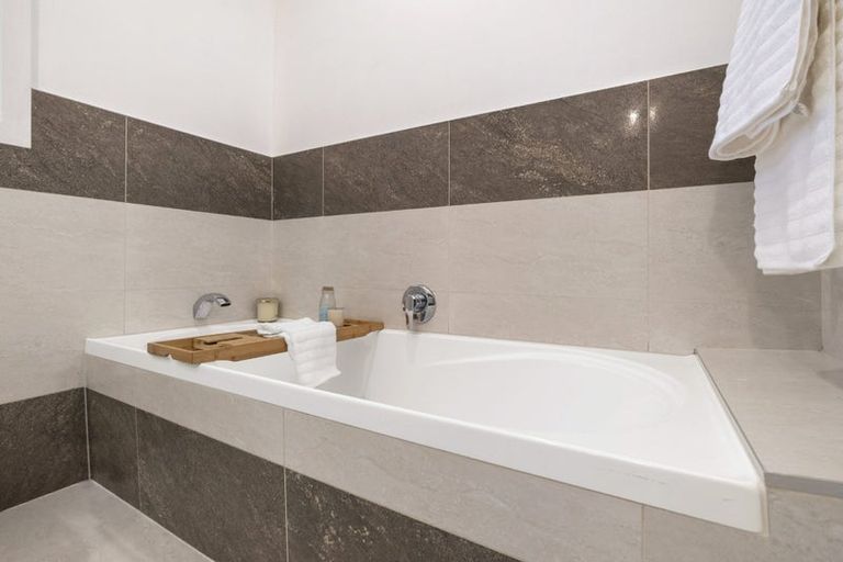 Photo of property in 1/155 Verbena Road, Birkdale, Auckland, 0626