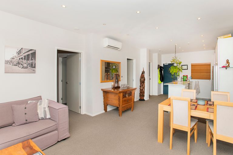 Photo of property in 4 Reads Quay, Gisborne, 4010