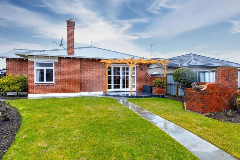 Photo of property in 208 Otipua Road, West End, Timaru, 7910