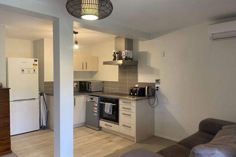 Photo of property in 8 Cosgrove Rise, Riverstone Terraces, Upper Hutt, 5018