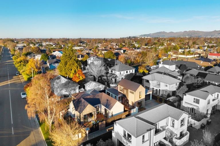 Photo of property in 54a Jeffreys Road, Fendalton, Christchurch, 8052