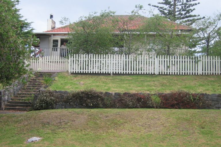 Photo of property in 1 Margaret Place, Milford, Auckland, 0620