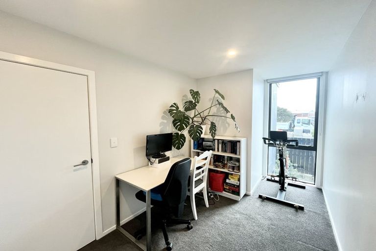 Photo of property in 19 Pukakaho Lane, Papatoetoe, Auckland, 2025