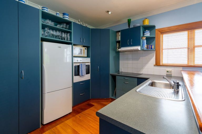 Photo of property in 17 Ava Street, Petone, Lower Hutt, 5012