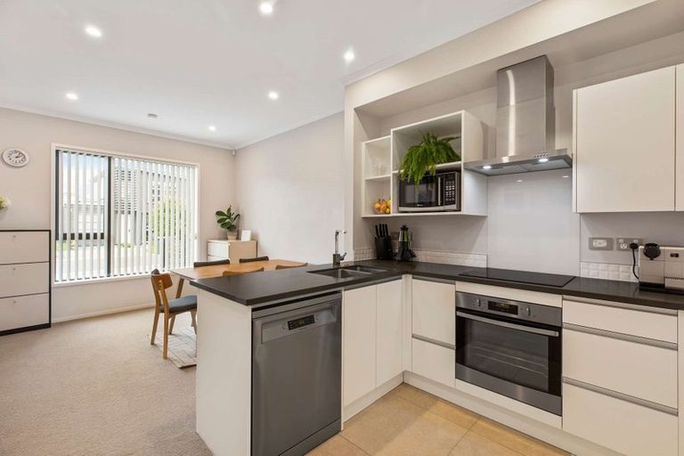 Photo of property in 20 Spotted Dove Road, Hobsonville, Auckland, 0616