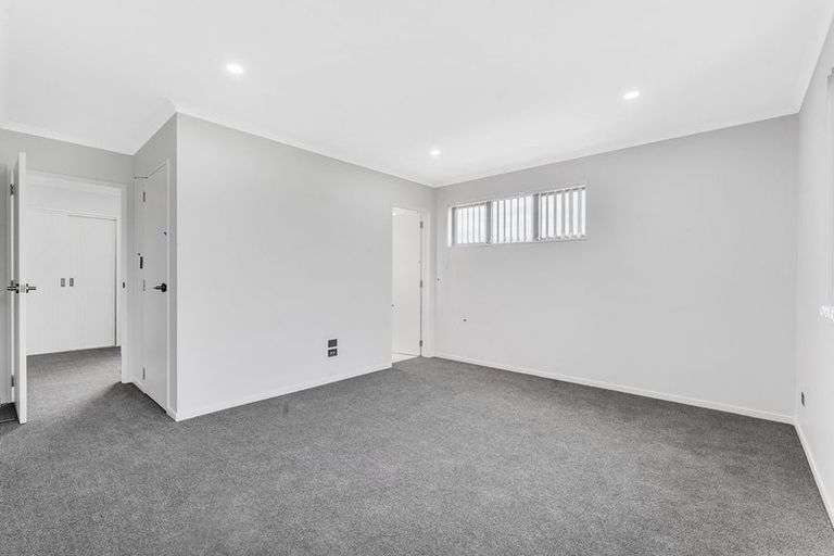 Photo of property in 147a Bucklands Beach Road, Bucklands Beach, Auckland, 2012