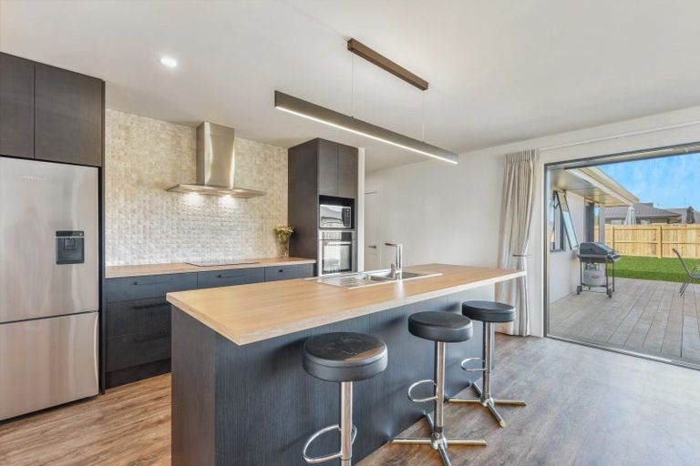 Photo of property in 34 George Fyfe Way, Wakefield, 7025