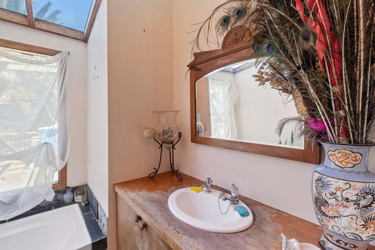 Photo of property in 169 Mcleod Road, South Head, Helensville, 0874