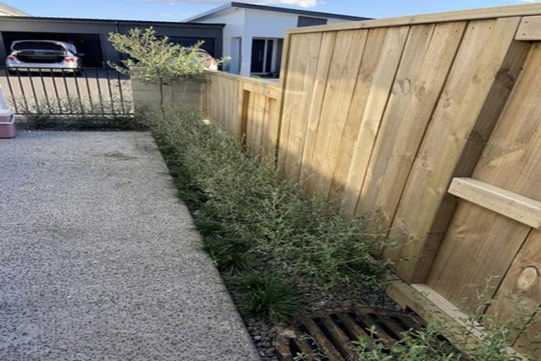 Photo of property in 32 Union Drive, Papamoa, 3118