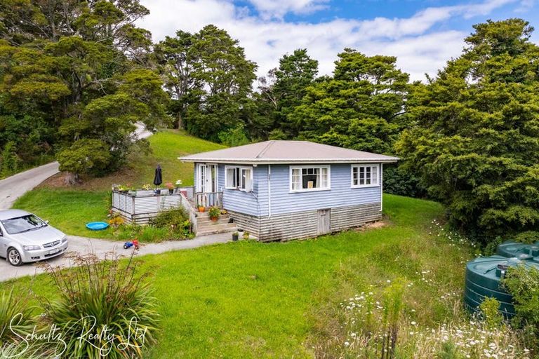 Photo of property in 43b Hook Road, Paparoa, 0571