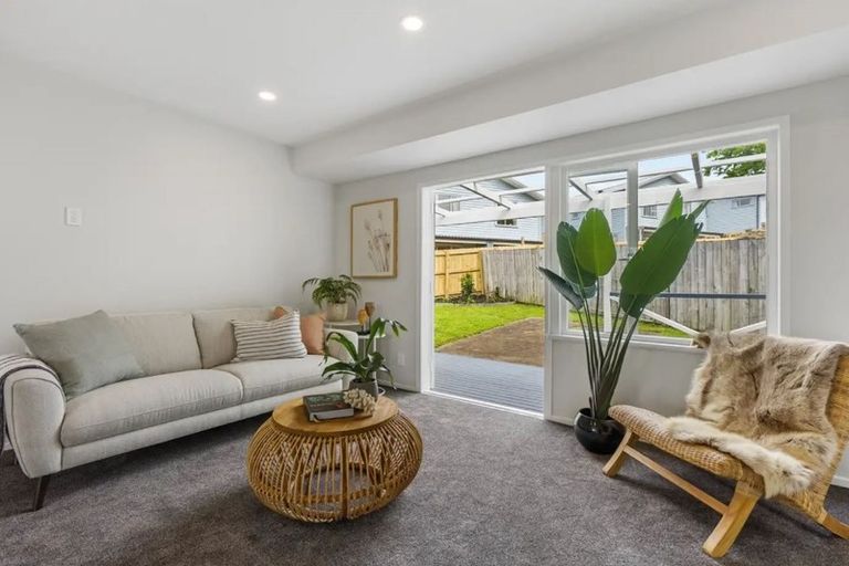 Photo of property in 44 Taurus Crescent, Beach Haven, Auckland, 0626