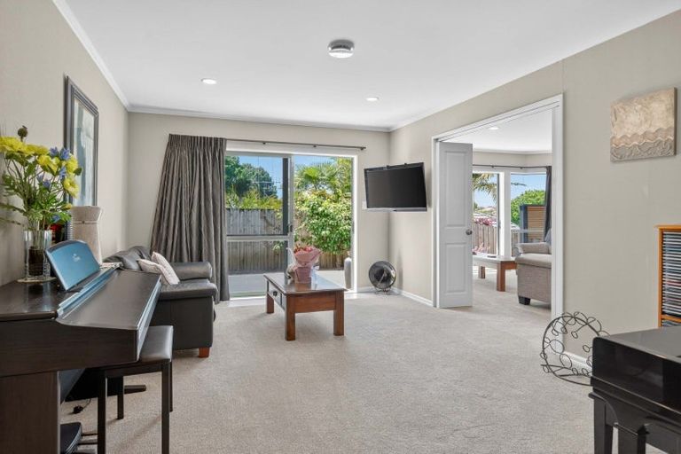 Photo of property in 11 Harlech Glen, Bethlehem, Tauranga, 3110