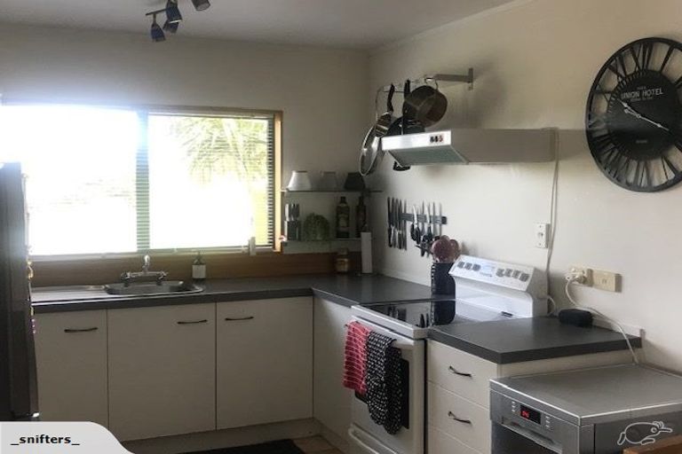 Photo of property in 2/15 Witheford Drive, Bayview, Auckland, 0629