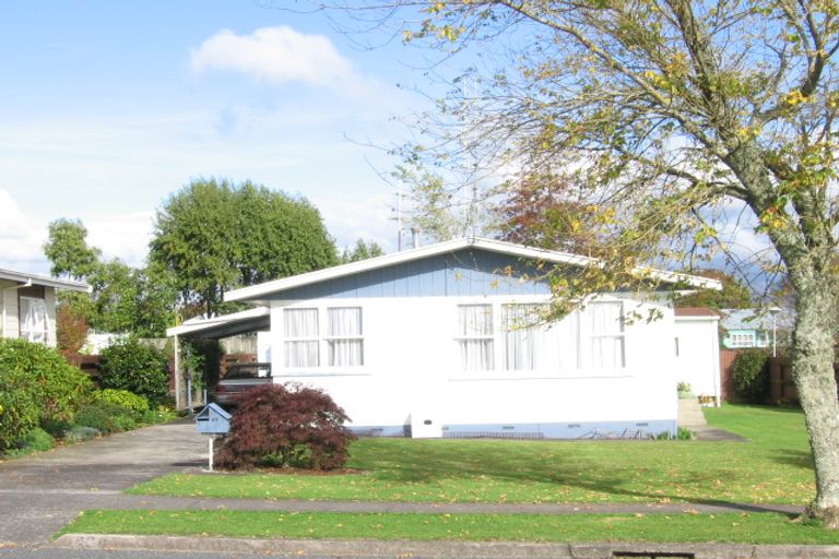 Photo of property in 62 Pohutukawa Drive, Tokoroa, 3420