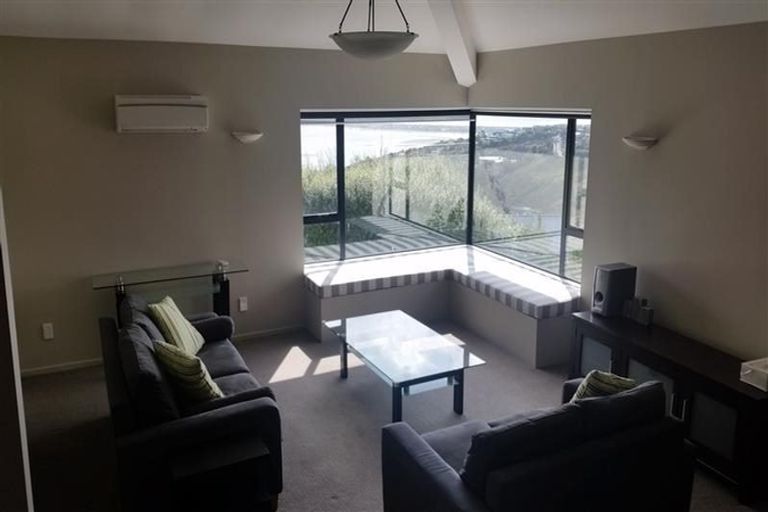 Photo of property in 20 Drayton Drive, Mount Pleasant, Christchurch, 8081