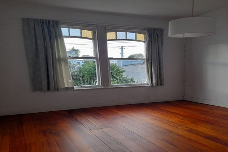 Photo of property in 14-14a Dawson Street, Berhampore, Wellington, 6023