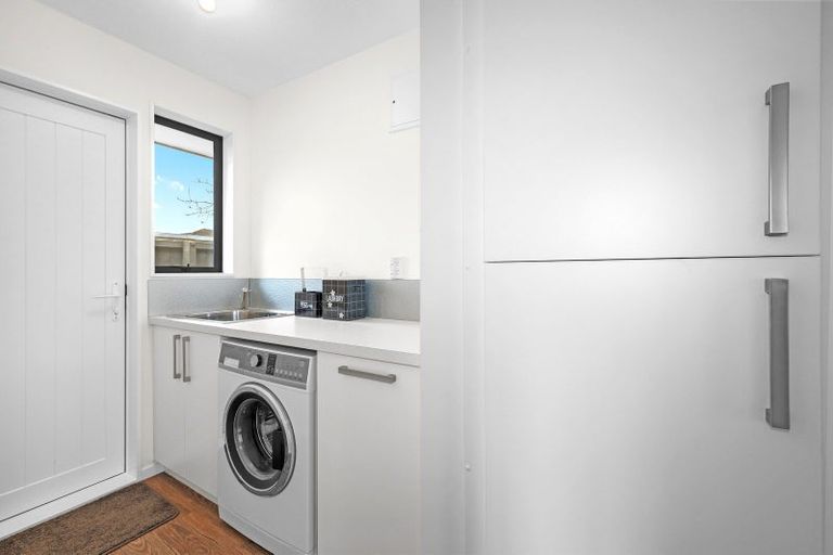 Photo of property in 1/43 Aorangi Road, Bryndwr, Christchurch, 8053
