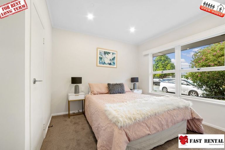 Photo of property in 4/35 Shakespeare Road, Milford, Auckland, 0620