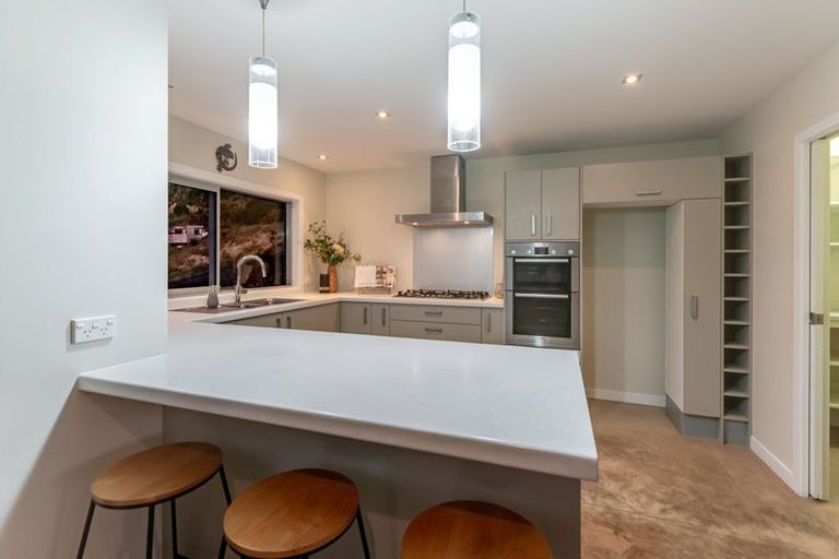 Photo of property in 17 Botany Lane, Whitby, Porirua, 5024