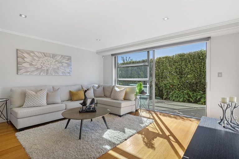 Photo of property in 48a Deep Creek Road, Torbay, Auckland, 0630