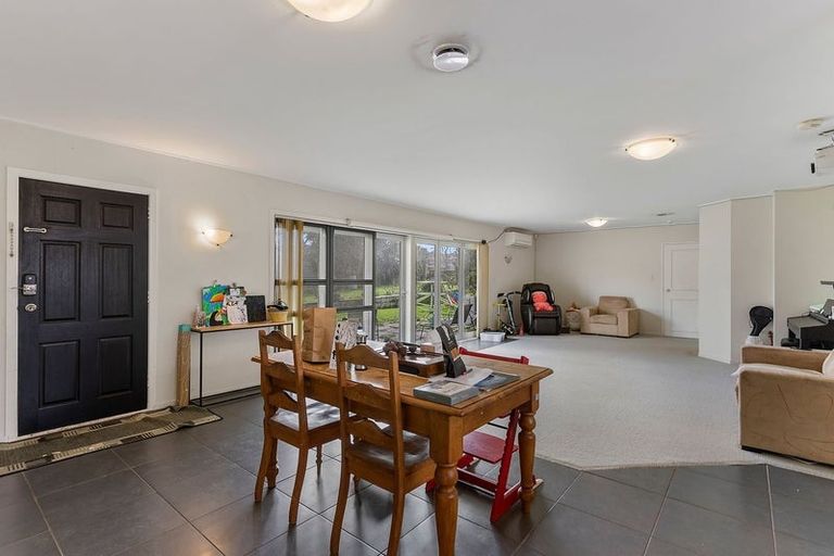 Photo of property in 58 Prince Regent Drive, Half Moon Bay, Auckland, 2012