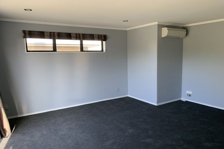 Photo of property in 3 Foresters Crescent, Parklands, Christchurch, 8083