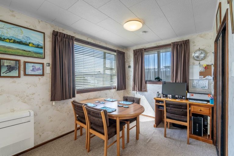 Photo of property in 68 Forfar Crescent, Rockdale, Invercargill, 9812
