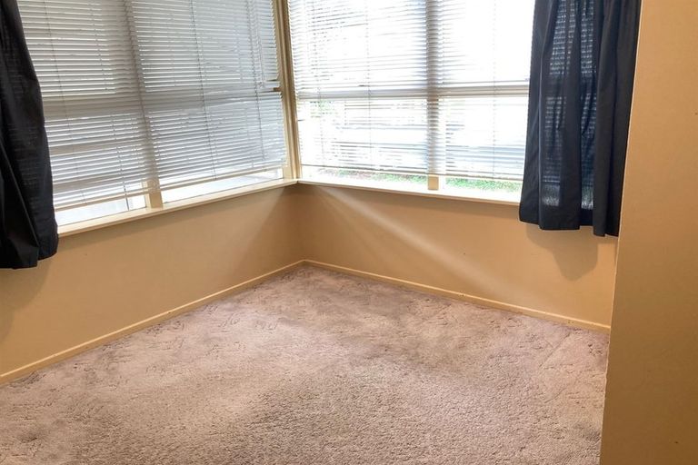 Photo of property in 5 Lewis Road, Pakuranga, Auckland, 2010