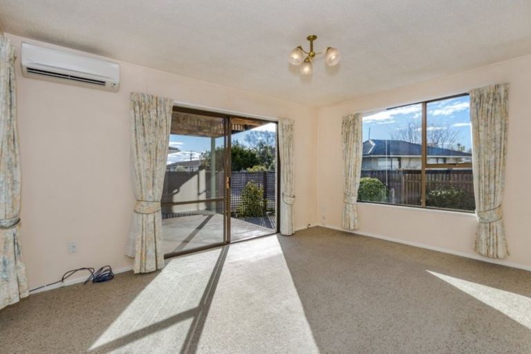 Photo of property in 1/160b Highsted Road, Casebrook, Christchurch, 8051