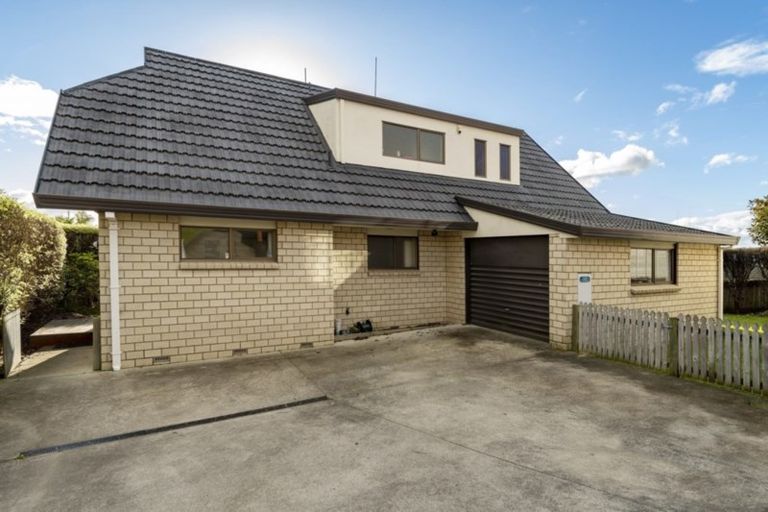 Photo of property in 34 Waikite Road, Welcome Bay, Tauranga, 3112